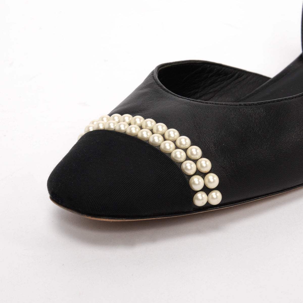 Chanel Black Lambskin Pearl Cap Toe CC Slingback Flats 40