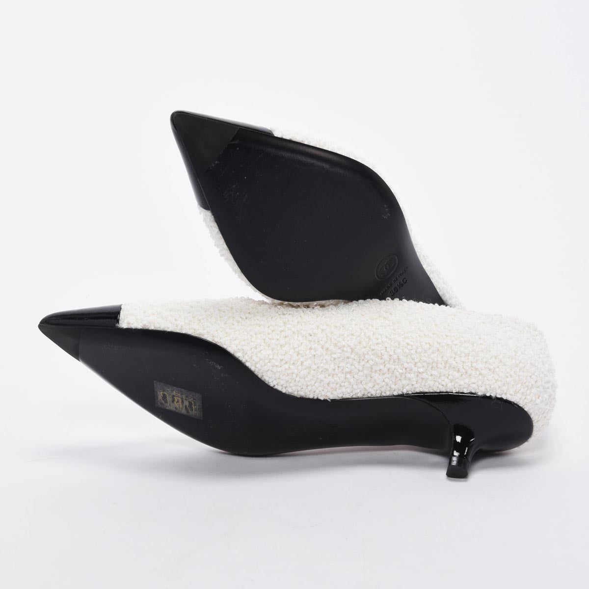 Chanel White Boucle Kitten Heel Pumps 36.5