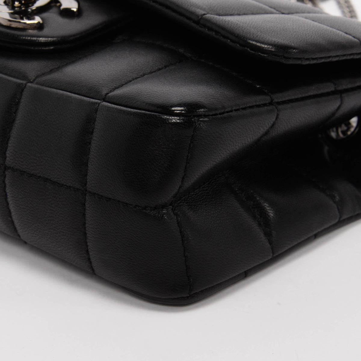 Chanel Black Chocolate Bar Beaded Chain Mini Bag