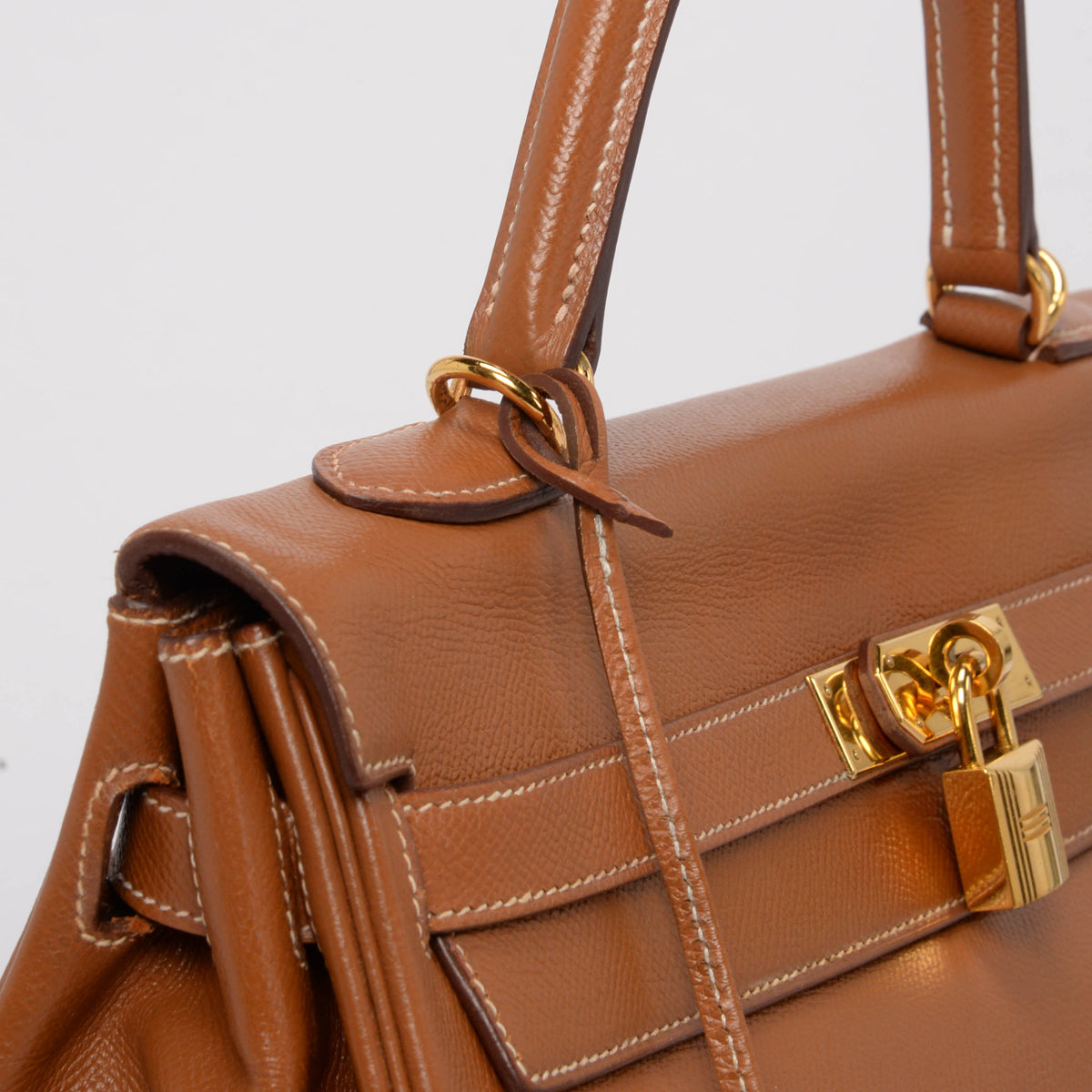 Hermes Vintage Gold Courchevel Kelly 35 GHW
