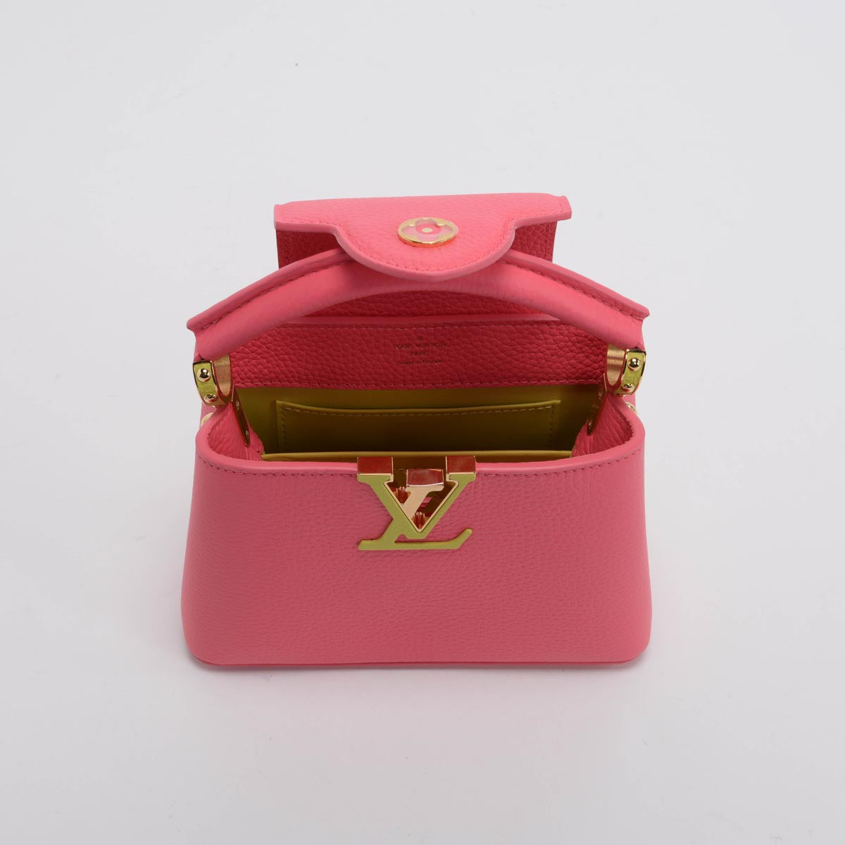 Louis Vuitton Dragon Fruit Taurillon Capucines Mini