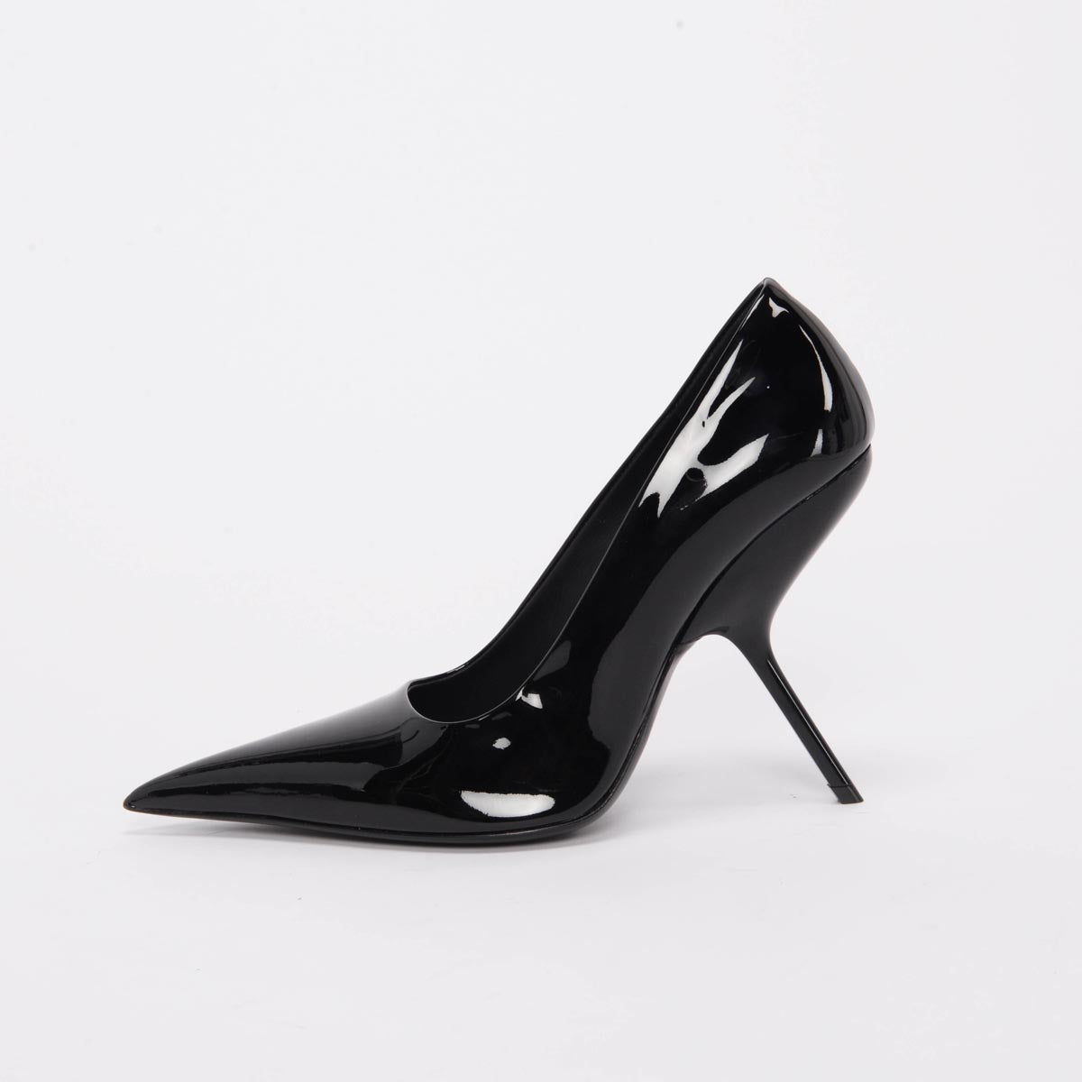 Ferragamo Black Patent Eva Pumps 8.5