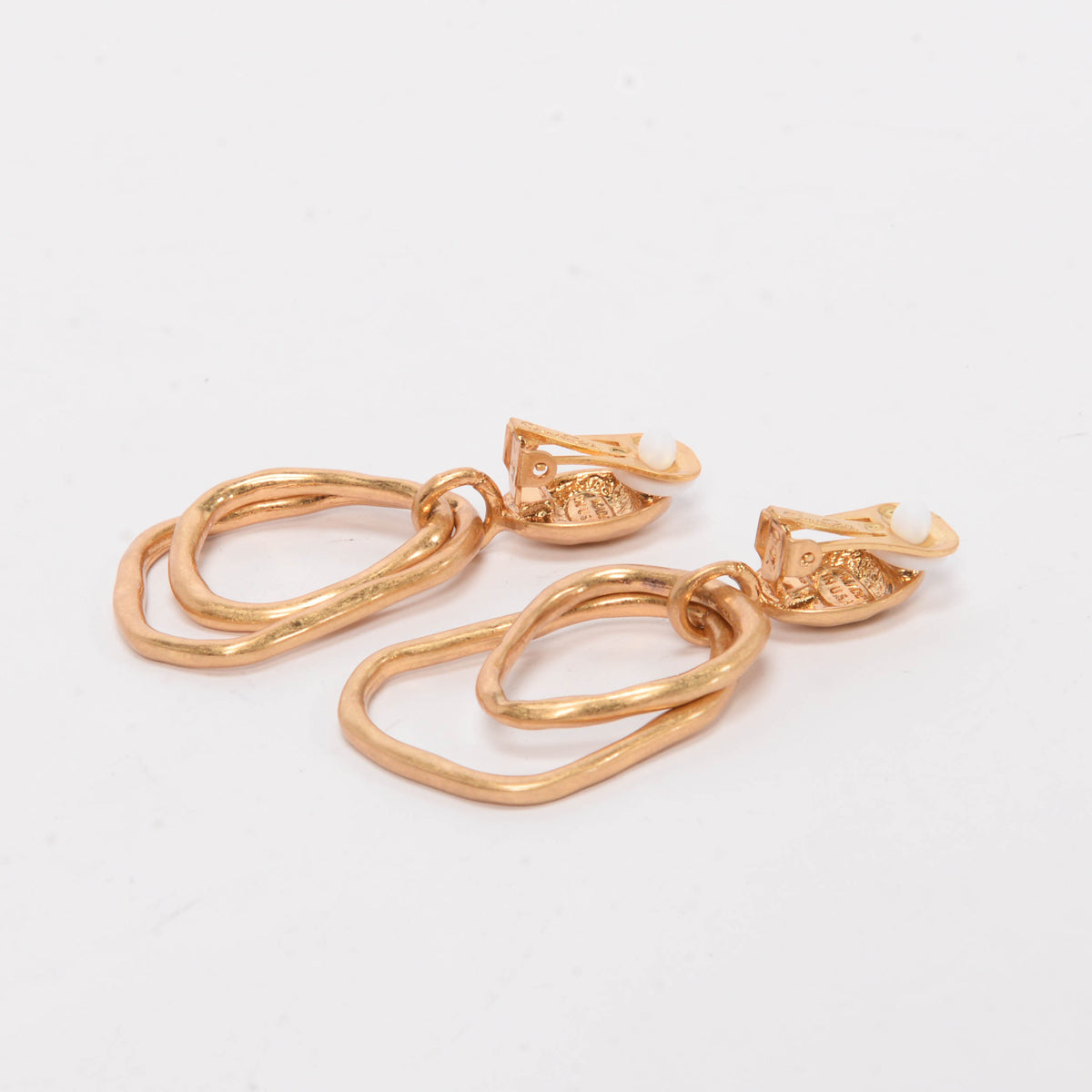 Oscar de la Renta Gold Tone Dangle Clip On Earrings