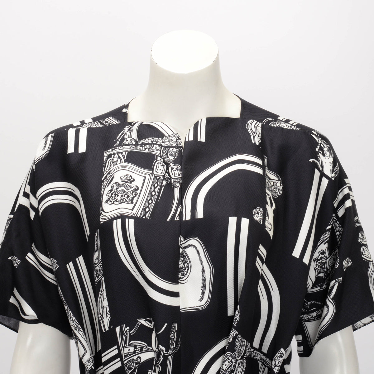 Hermes Bleu Noir Silk En Desordre Finesse Belted Kaftan FR 38