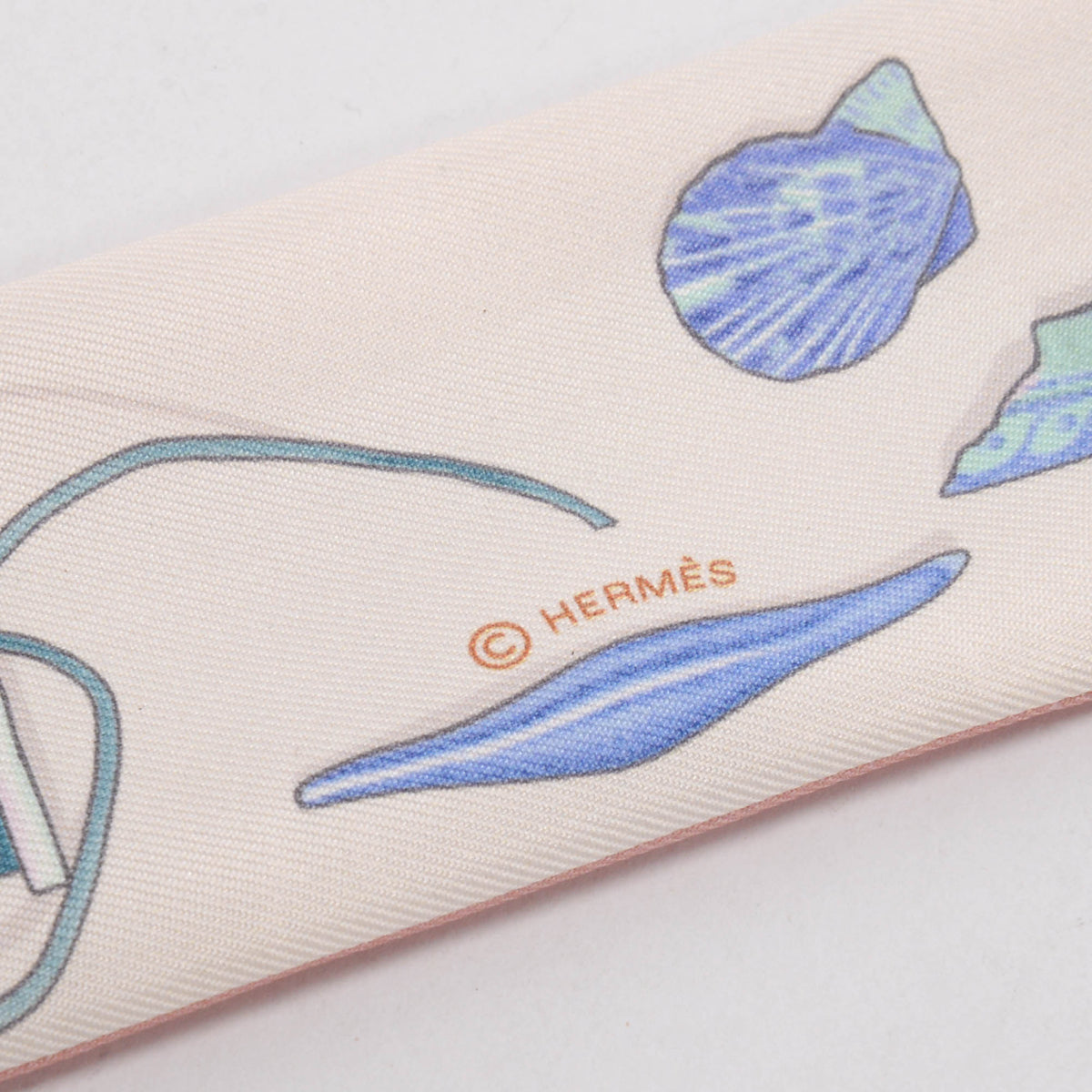 Hermes Rose Poudre Silk In The Pocket Twilly