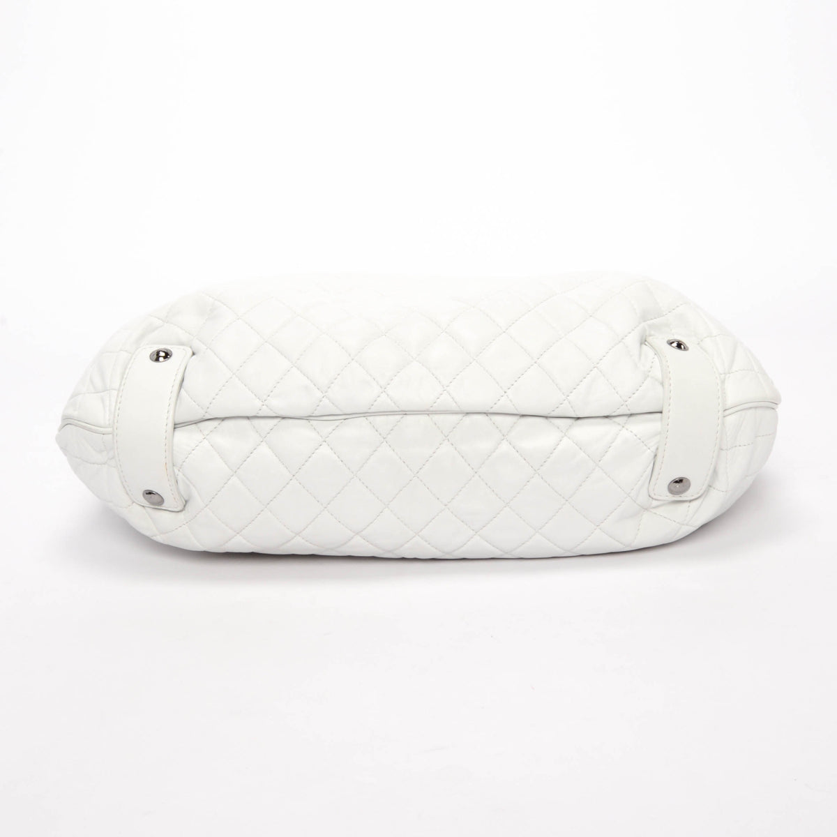 Chanel White Quilted Lambskin Large Chain Mail Hobo Bag