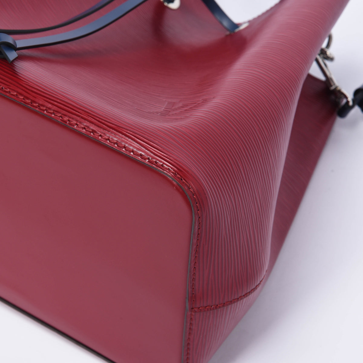 Louis Vuitton Red & Navy Epi Leather NeoNoe MM