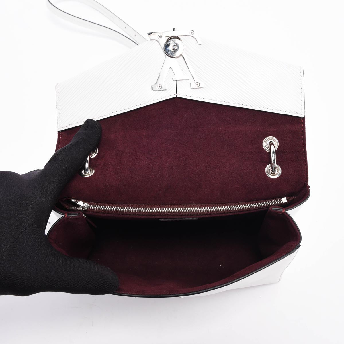 Louis Vuitton White Epi Leather Pochette Grenelle