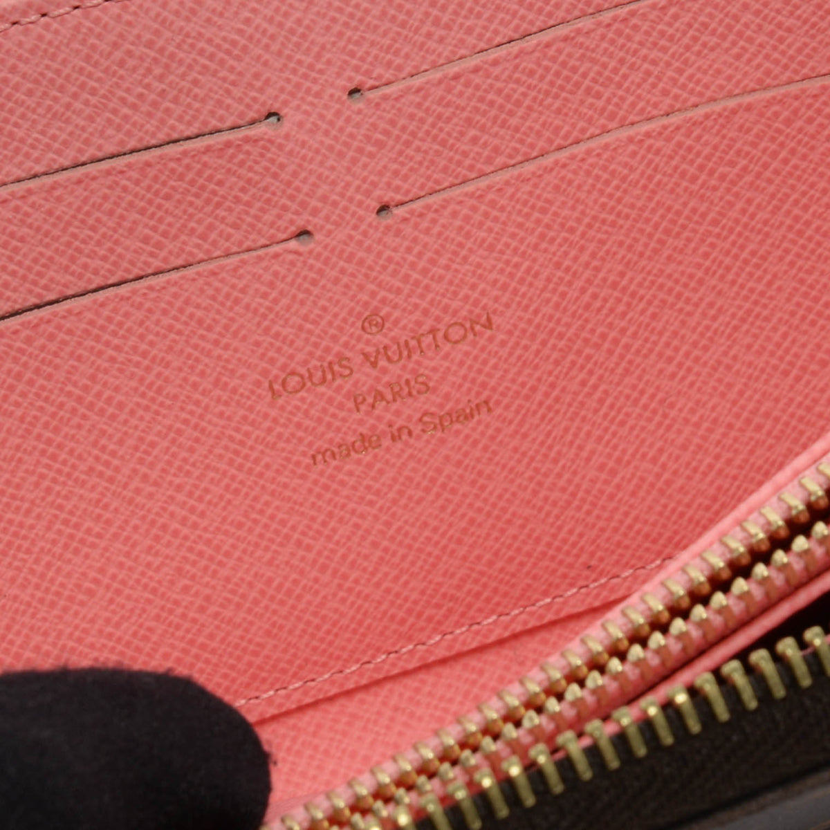 Louis Vuitton Monogram Canvas Illustre Zippy Wallet