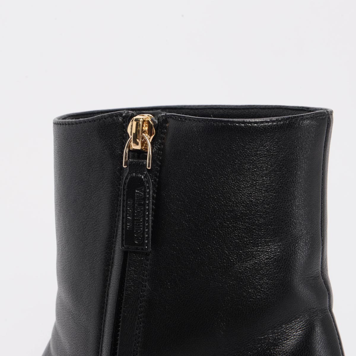 Valentino Black Calfskin Rockstud Pointed Ankle Boots 41