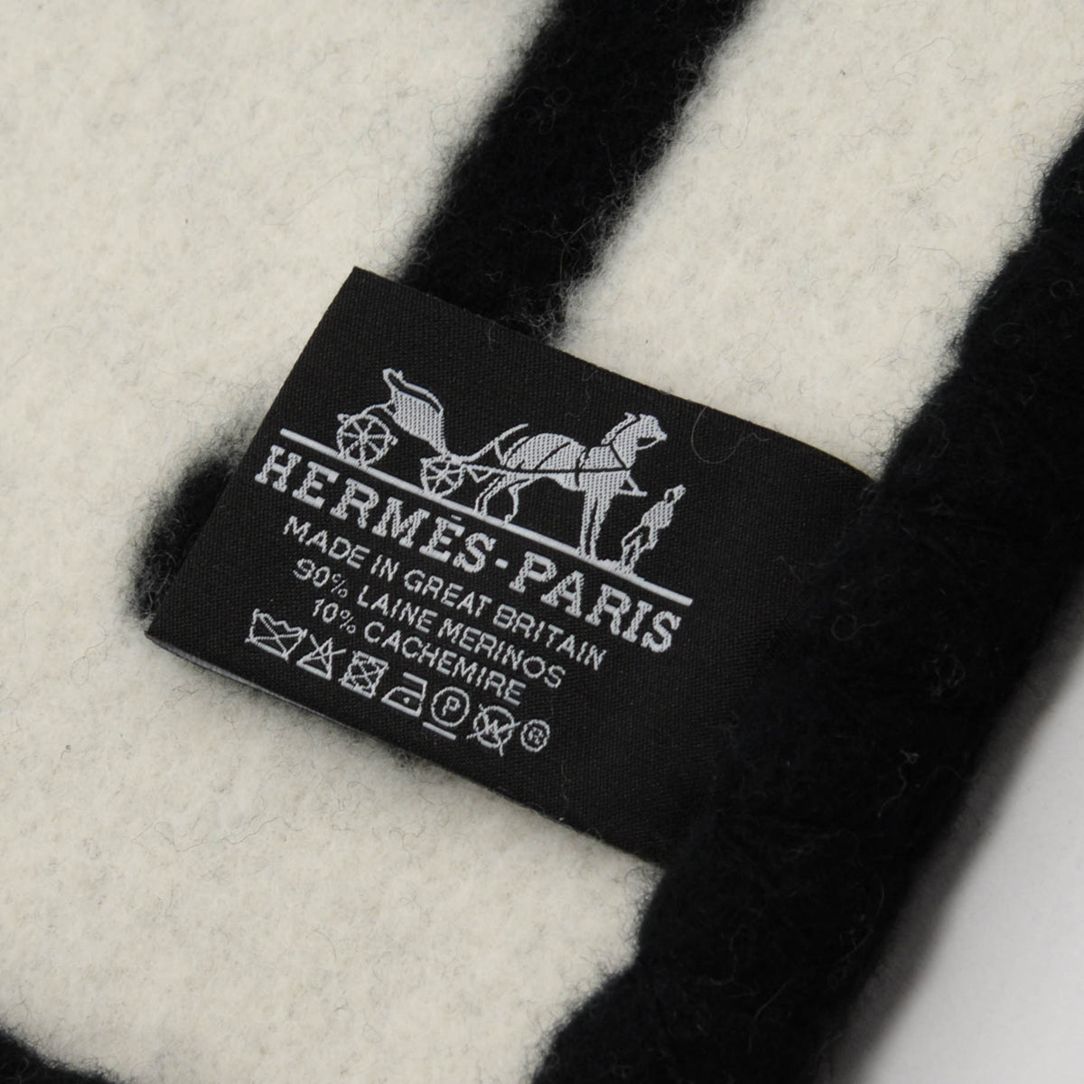 Hermes Ecru & Noir Wool & Cashmere Avalon III Throw Blanket