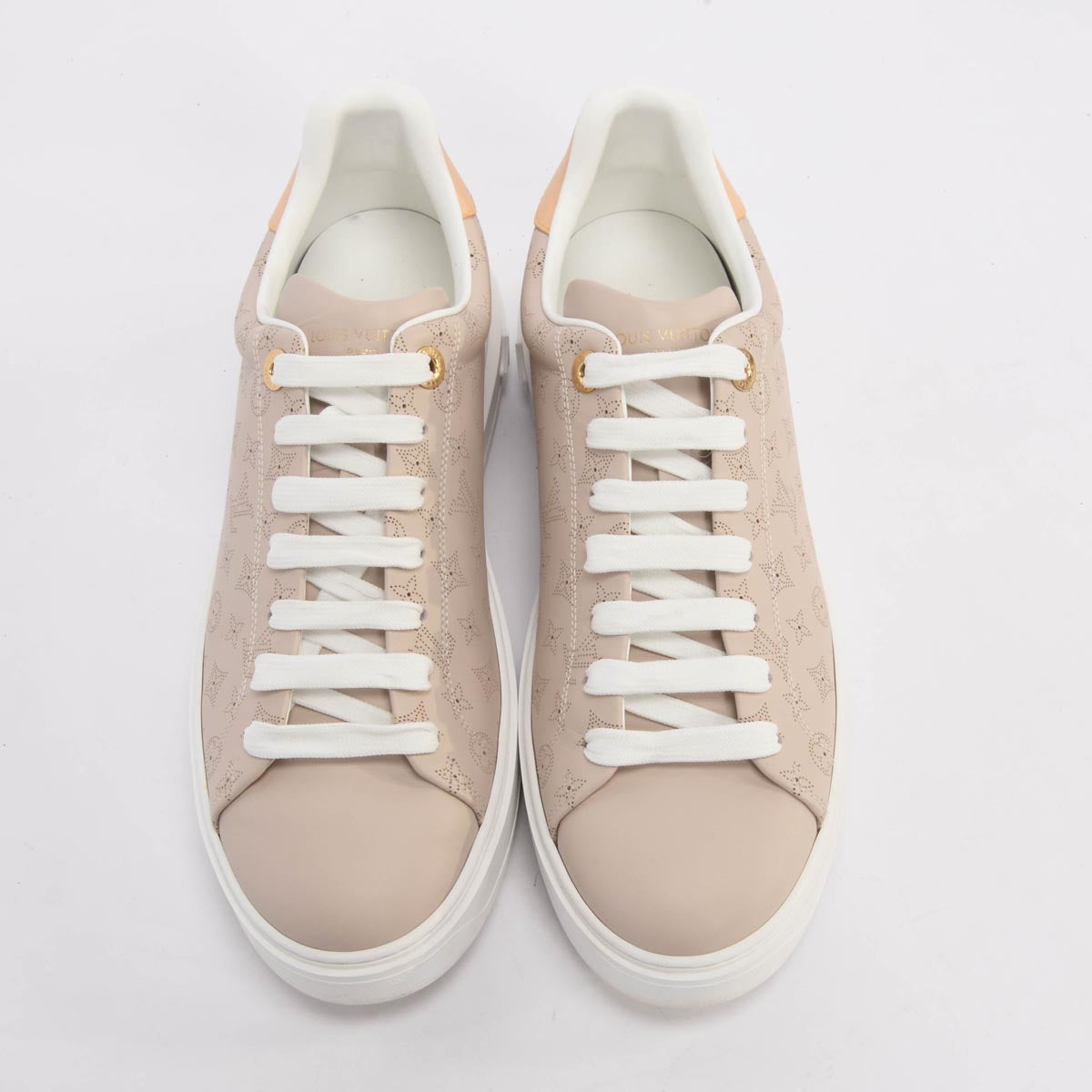 Louis Vuitton Gris Mahina Time Out Sneakers 41