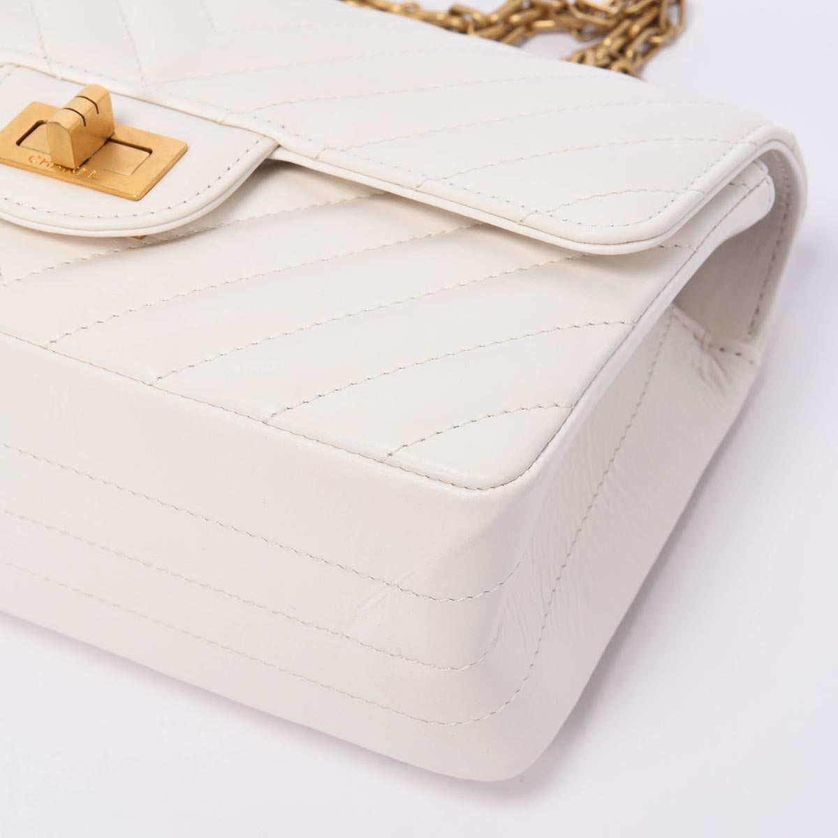 Chanel White Chevron Calfskin Mini Reissue 2.55 Flap Bag