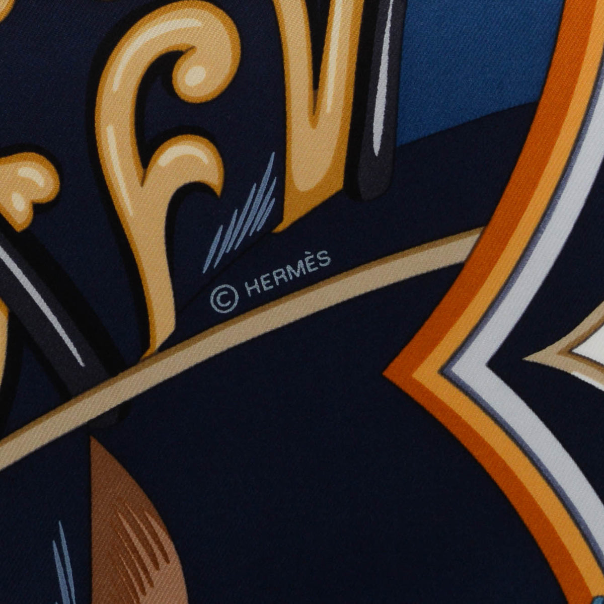 Hermes Marine Fonce Silk Harnais de Coeur Scarf