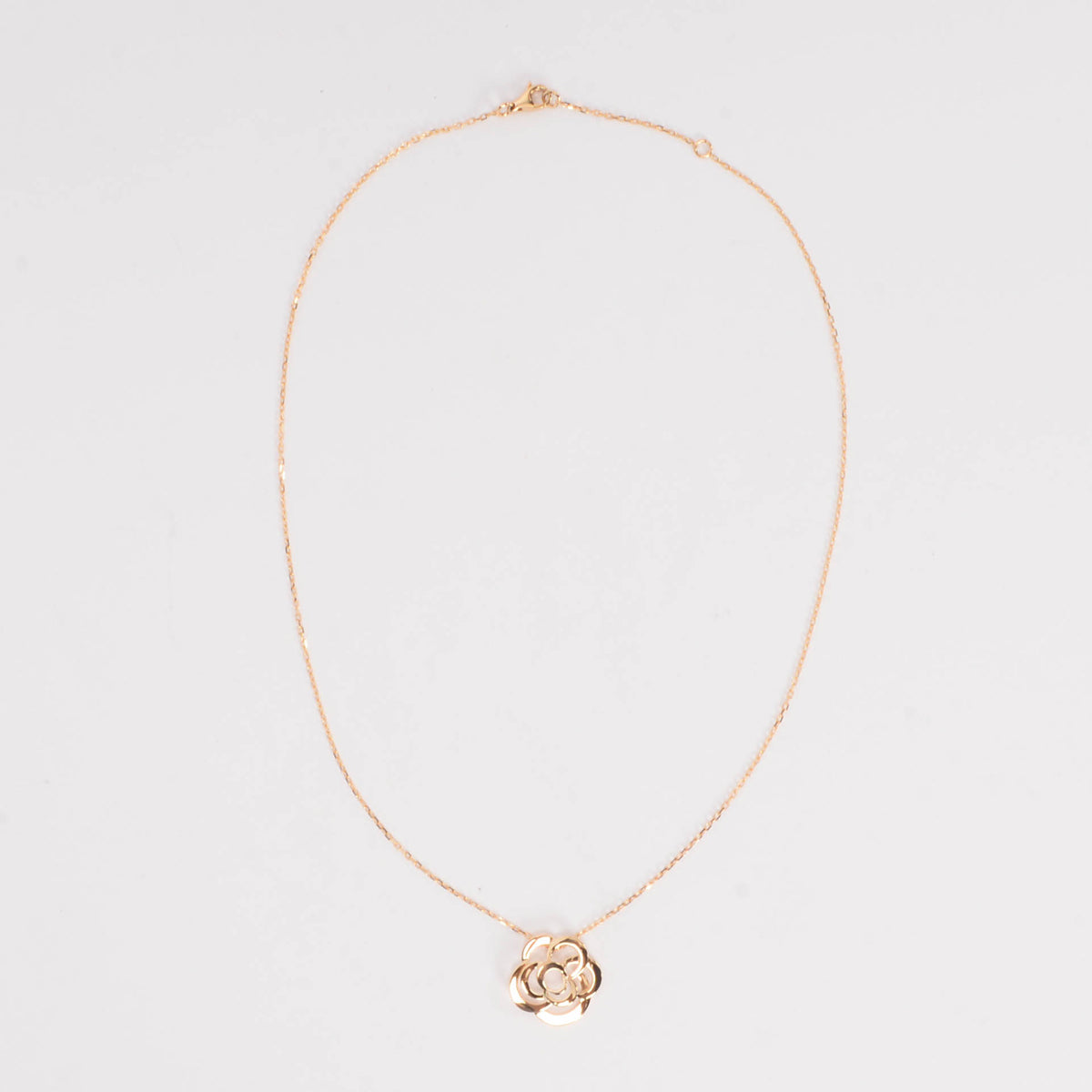 Chanel 18k Yellow Gold Fil De Camelia Necklace