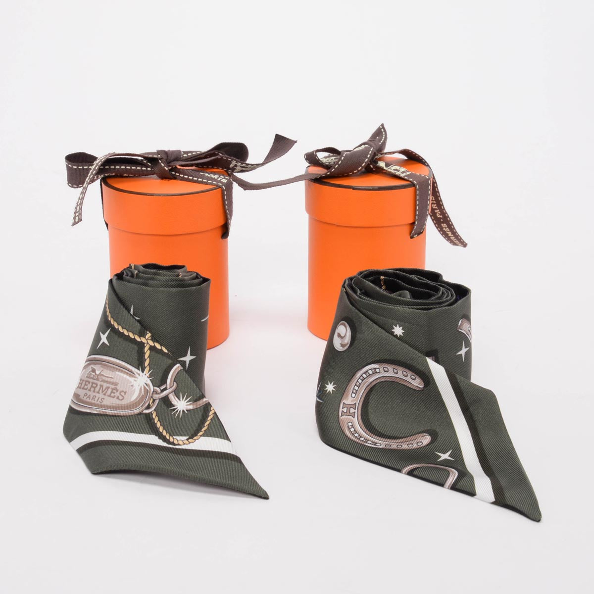 Hermes Kaki Fonce Silk C'est la Fete Twilly Set
