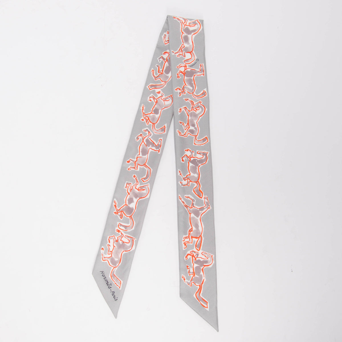 Hermes Gris Perle Silk Chevaux En Liberte Twilly