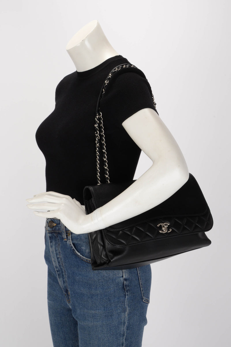 Chanel Black Lambskin Medium Tramezzo Bag